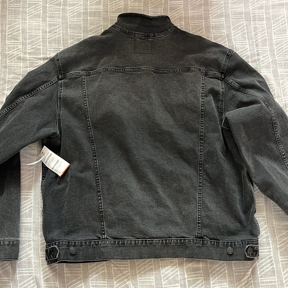 Old Navy Jean Jacket - Picture 5 of 8